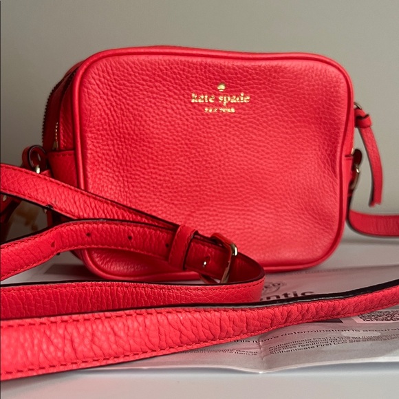 kate spade Handbags - Kate Spade Mulberry Street Coral Pebble Leather Pyper Crossbody